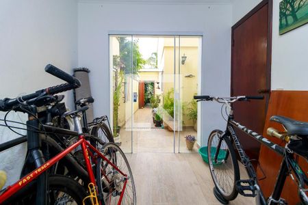 Casa à venda com 243m², 4 quartos e 5 vagasÉdicula