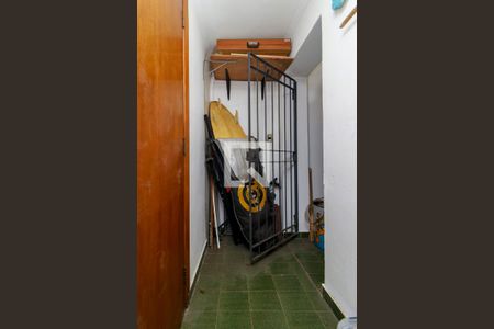 Casa à venda com 243m², 4 quartos e 5 vagasDeposito