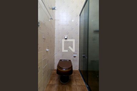 Casa à venda com 243m², 4 quartos e 5 vagasBanheiro 3