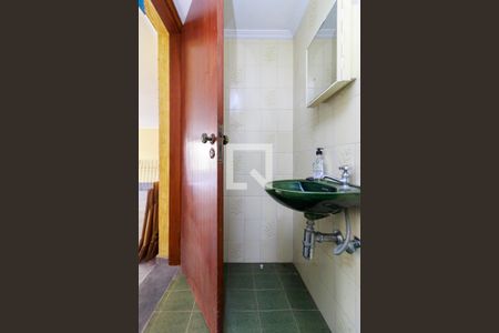 Casa à venda com 243m², 4 quartos e 5 vagasGaragem - Banheiro