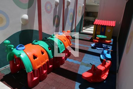 Apartamento à venda com 72m², 2 quartos e 2 vagasÁrea comum - Playground