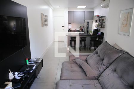 Apartamento à venda com 72m², 2 quartos e 2 vagasSala