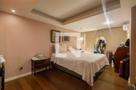 Apartamento à venda com 214m², 4 quartos e 3 vagasSuíte 2