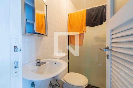 Apartamento à venda com 214m², 4 quartos e 3 vagasBanheiro de Serviço