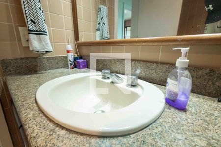 Apartamento à venda com 214m², 4 quartos e 3 vagasBanheiro Social