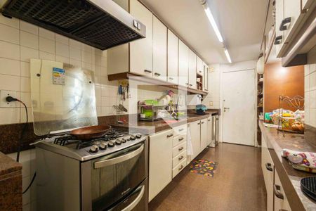 Apartamento à venda com 214m², 4 quartos e 3 vagasCozinha