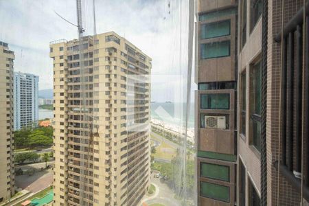 Vista Sala de apartamento para alugar com 4 quartos, 214m² em Barra da Tijuca, Rio de Janeiro