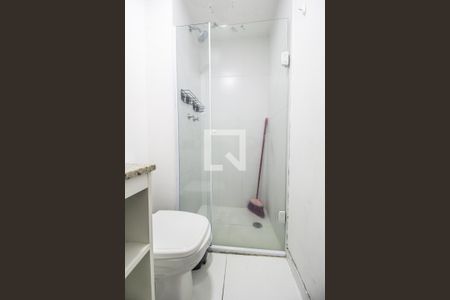 Apartamento à venda com 76m², 2 quartos e sem vagaBanheiro da Suíte