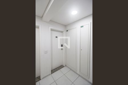 Apartamento à venda com 76m², 2 quartos e sem vagaEntrada