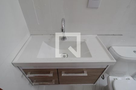 Banheiro da Suíte de casa de condomínio para alugar com 3 quartos, 124m² em Parque São Bento, Sorocaba