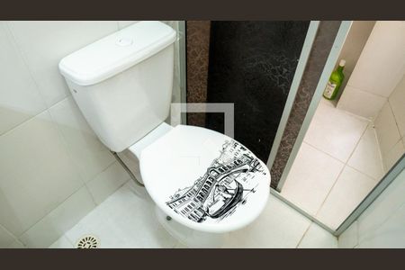 Apartamento para alugar com 55m², 2 quartos e sem vagaBanheiro