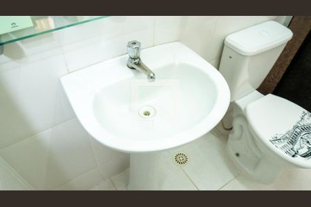 Apartamento para alugar com 55m², 2 quartos e sem vagaBanheiro