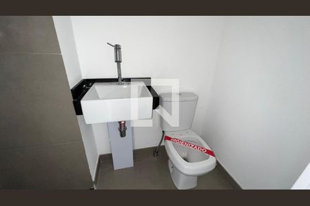 Studio para alugar com 27m², 1 quarto e sem vaga Studio para alugar com 27m², 1 quarto e sem vagaBanheiro