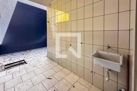 Casa à venda com 170m², 3 quartos e 4 vagasÁrea de Serviço