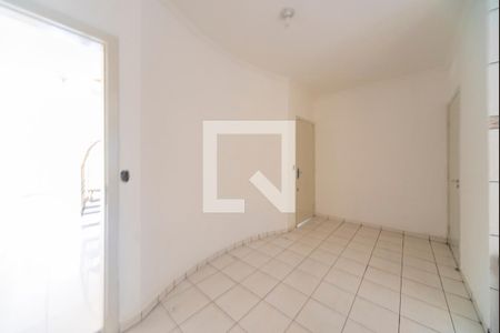 Casa à venda com 170m², 3 quartos e 4 vagasCopa