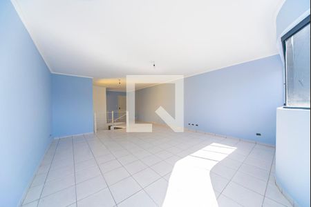 Casa à venda com 170m², 3 quartos e 4 vagasCobertura