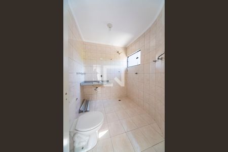 Casa à venda com 170m², 3 quartos e 4 vagasBanheiro do Quarto 1