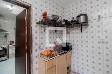 Casa à venda com 368m², 3 quartos e 2 vagasÁrea de serviço