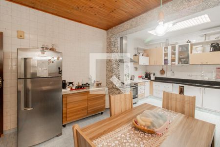 Casa à venda com 368m², 3 quartos e 2 vagasCozinha