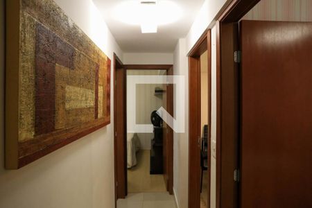Corredor de apartamento à venda com 3 quartos, 87m² em Lourdes, Belo Horizonte