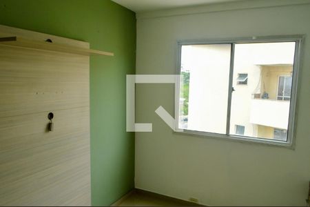 Quarto 1 de apartamento para alugar com 2 quartos, 55m² em Taquara, Rio de Janeiro