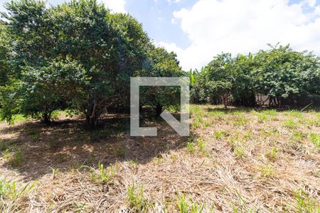 Casa de condomínio à venda com 330m², 3 quartos e sem vagaQuintal