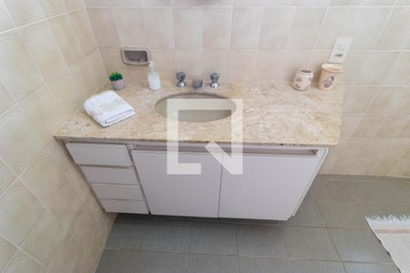 Casa de condomínio à venda com 330m², 3 quartos e sem vagaBanheiro