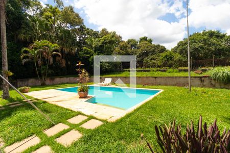 Casa de condomínio à venda com 330m², 3 quartos e sem vagaPiscina