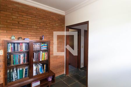 Casa de condomínio à venda com 330m², 3 quartos e sem vagaSalas