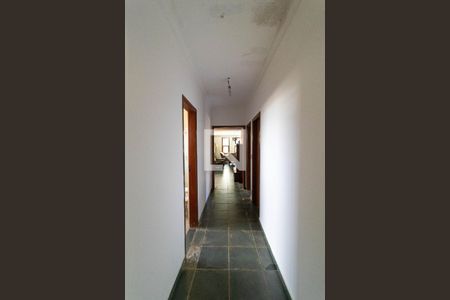 Casa de condomínio à venda com 330m², 3 quartos e sem vagaCorredor