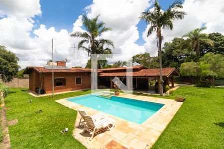 Casa de condomínio à venda com 330m², 3 quartos e sem vagaPiscina