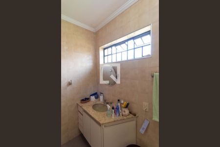 Casa de condomínio à venda com 330m², 3 quartos e sem vagaBanheiro