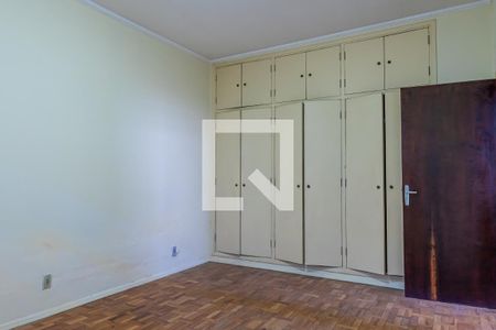 Casa à venda com 180m², 5 quartos e 2 vagas Casa à venda com 180m², 5 quartos e 2 vagasQuarto 2