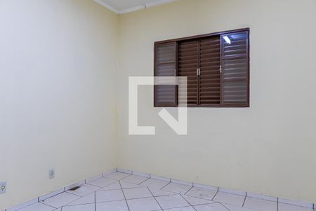 Casa à venda com 180m², 5 quartos e 2 vagas Casa à venda com 180m², 5 quartos e 2 vagasQuarto 5