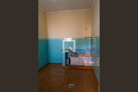 Casa à venda com 180m², 5 quartos e 2 vagas Casa à venda com 180m², 5 quartos e 2 vagasCozinha