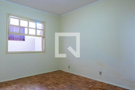 Casa à venda com 180m², 5 quartos e 2 vagas Casa à venda com 180m², 5 quartos e 2 vagasQuarto 2