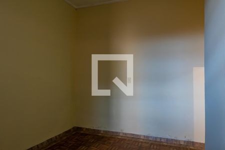 Casa à venda com 180m², 5 quartos e 2 vagas Casa à venda com 180m², 5 quartos e 2 vagasSala