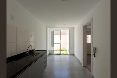 Sala/Cozinha de kitnet/studio à venda com 1 quarto, 34m² em Água Branca, São Paulo