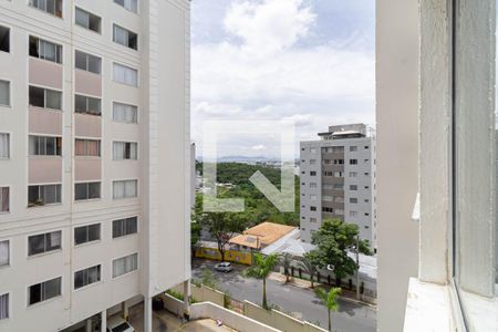 Vista da sala de apartamento à venda com 2 quartos, 48m² em Cabral, Contagem