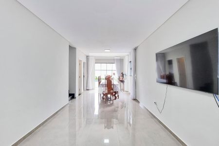 Sala de casa para alugar com 3 quartos, 170m² em Loteamento Villa Branca, Jacareí