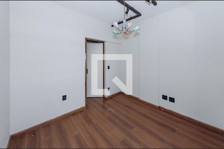 Apartamento para alugar com 101m², 3 quartos e 1 vagaQuarto 2