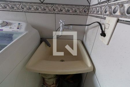 Casa à venda com 250m², 4 quartos e 2 vagas Casa à venda com 250m², 4 quartos e 2 vagasCasa 2 Área de Serviço