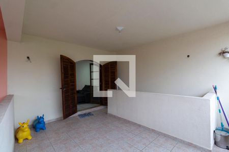Casa à venda com 250m², 4 quartos e 2 vagas Casa à venda com 250m², 4 quartos e 2 vagasCasa 2 Varanda Sala