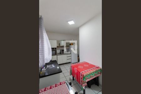Casa à venda com 250m², 4 quartos e 2 vagas Casa à venda com 250m², 4 quartos e 2 vagasCasa 2 Cozinha