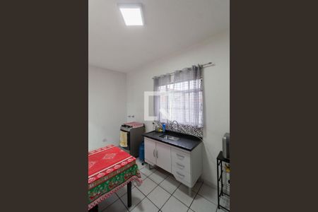 Casa à venda com 250m², 4 quartos e 2 vagas Casa à venda com 250m², 4 quartos e 2 vagasCasa 2 Cozinha
