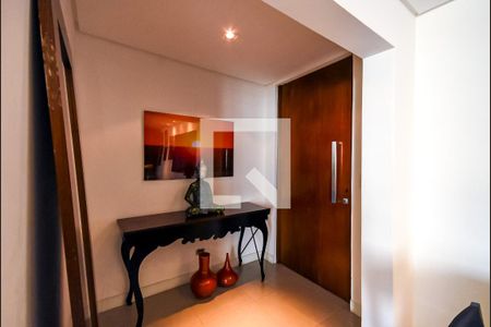 Apartamento à venda com 115m², 2 quartos e 1 vagaCorredor