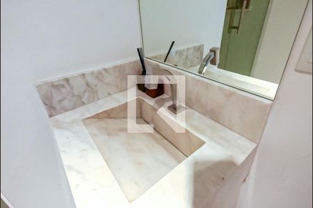 Apartamento à venda com 115m², 2 quartos e 1 vagaBanheiro 2