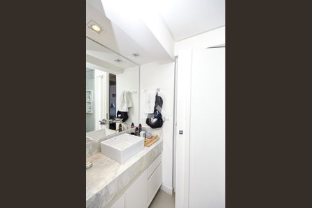 Apartamento à venda com 115m², 2 quartos e 1 vagaBanheiro 1