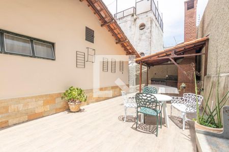 Casa à venda com 293m², 4 quartos e 4 vagasÁrea externa