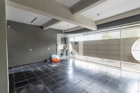 Casa à venda com 400m², 4 quartos e 2 vagasGaragem
